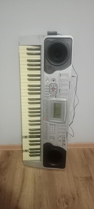 Продам синтезатор Xin Yun XY-329