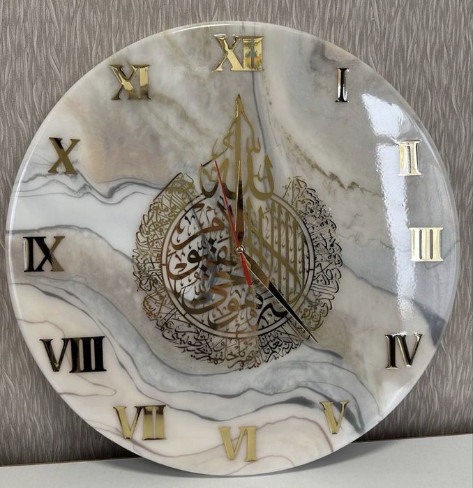 Продаются часы с Эпоксидной смолы