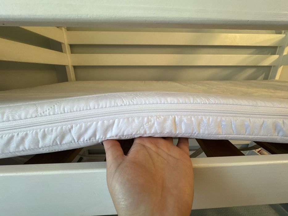 Двухьярусная кровать