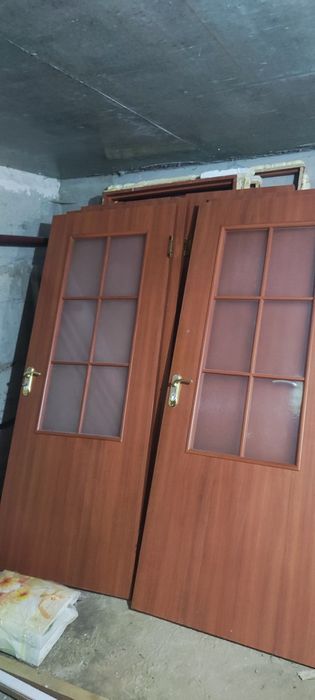 Двери отдам дешево
