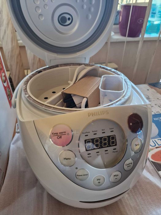 Мултикукър PHILIPS HD3139/70 - Неупотребяван
