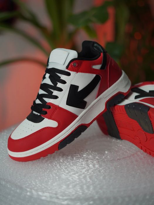 Off-White Out Of Office Ooo Low Tops - Red