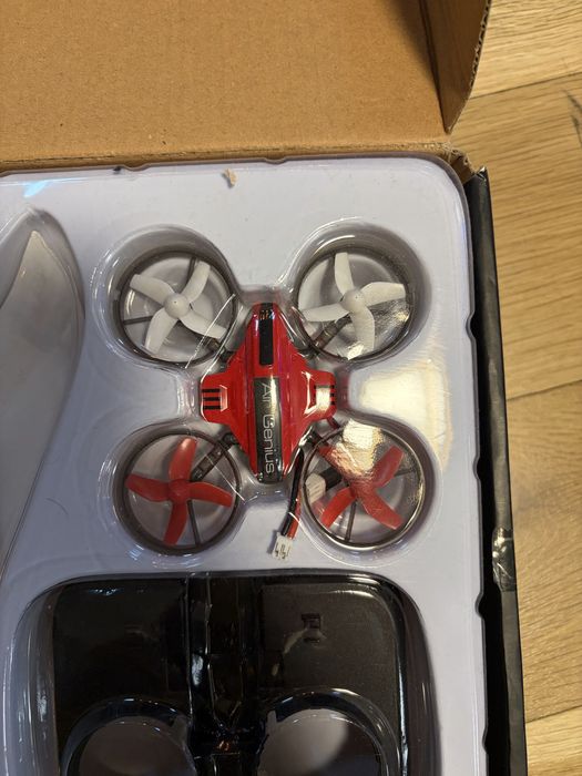 Дрон 3в1 чисто нов