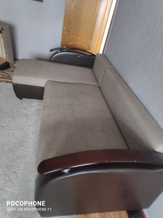 Мягкая мебель б/у дерево