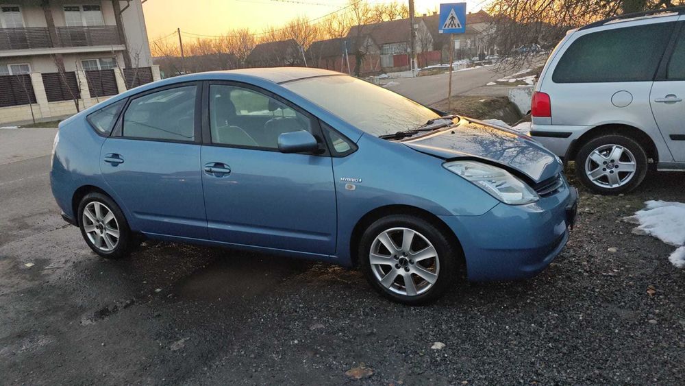 Toyota Prius 1.5 Hibrid