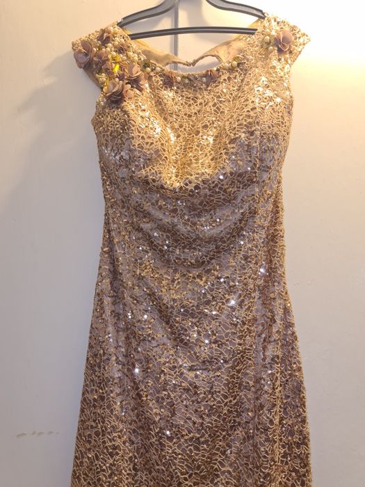 Rochie Evenimente, bej cu paiete aurii, model Sirena