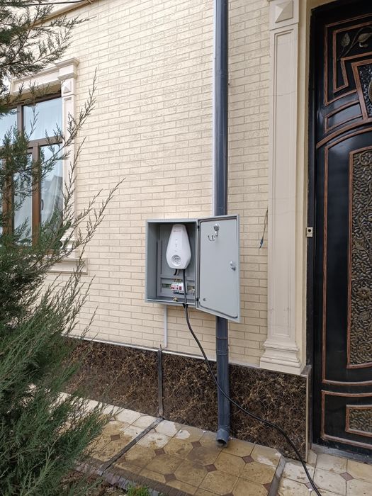 Установка зарядное устройство для Электромобилей