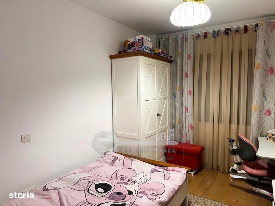 Apartament 3 camere +terasa +boxa+garaj, Pacurari