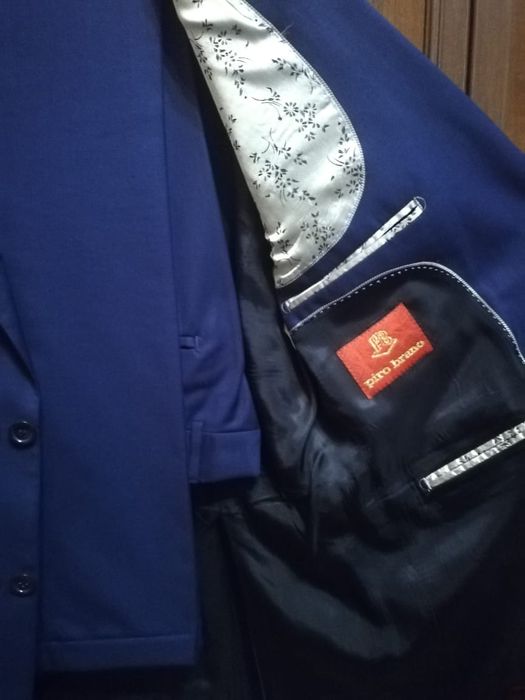 Продам костюм с брюками