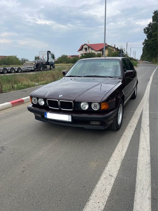 Bmw seria 7 e32 v8