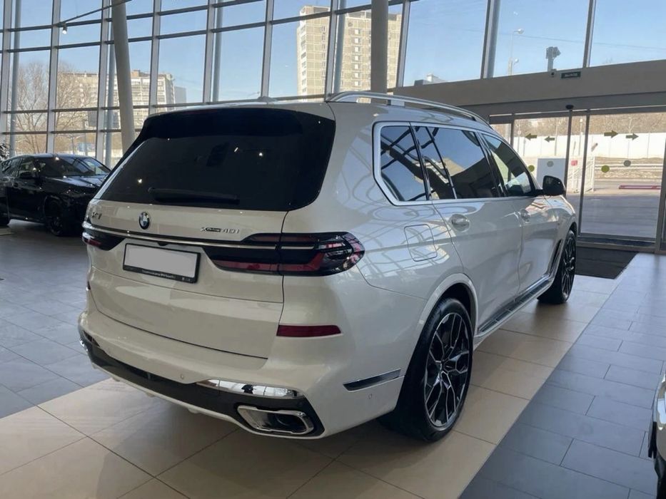 BMW X7 xDrive40 2025
