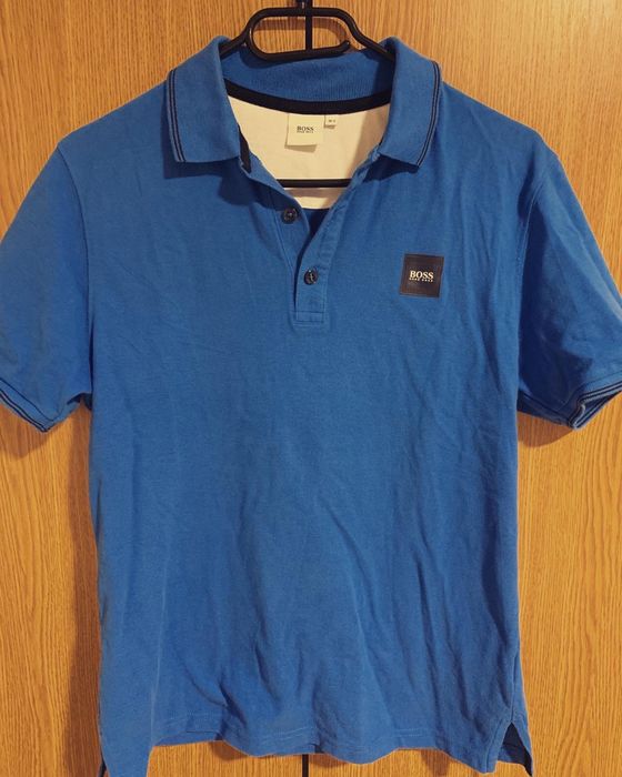 Tricouri brand uri diferite