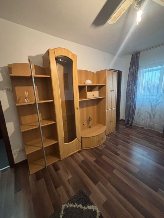 Închiriez Garsonieră Arad-Malul Mureșului G.Praporgescu