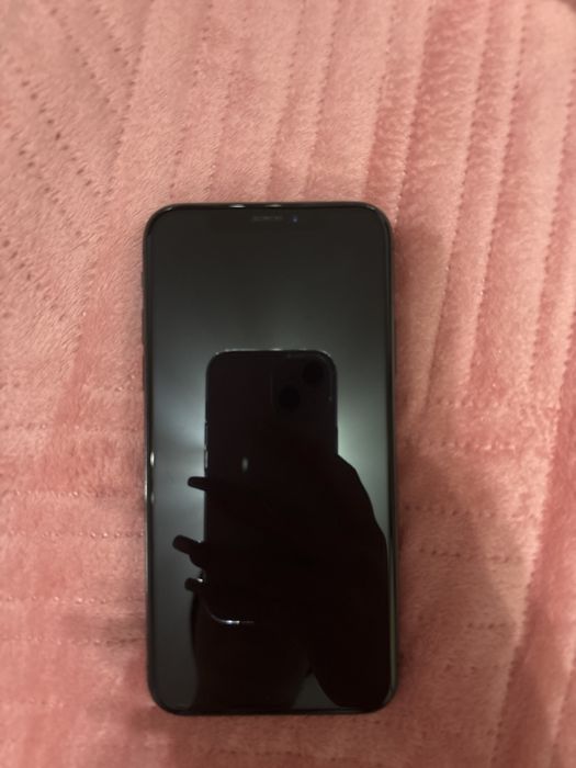 Айфон xs в хорошем состоянии