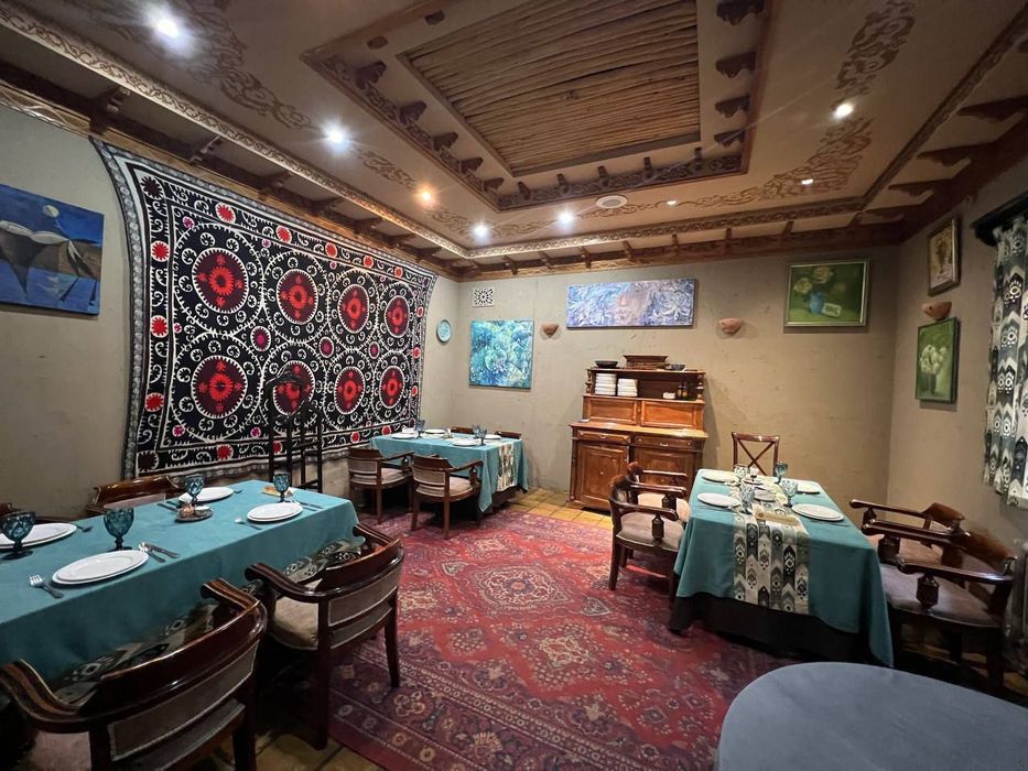 Продаются здания ресторана Караван