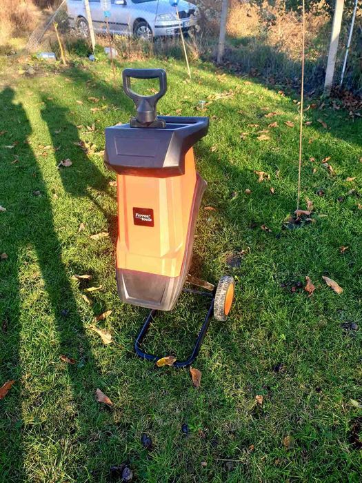 Дробилка за клони