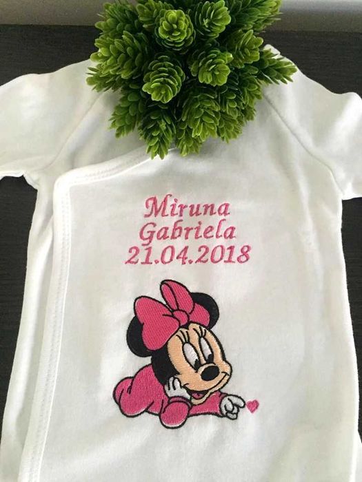 Body brodate personalizate pentru bebelusi
