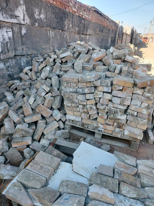 Продаеться кирпичи огне упорные