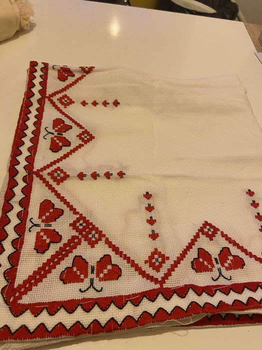 Красиви, битови ковьори и черга.Нови.Каренца