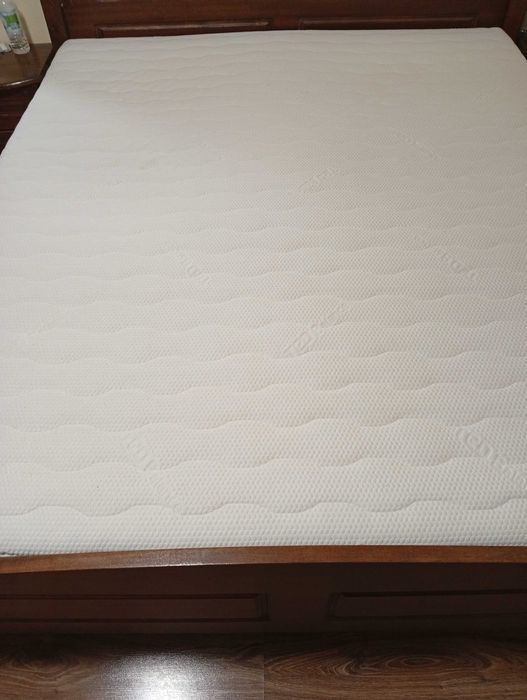 Двулицев матрак- нов