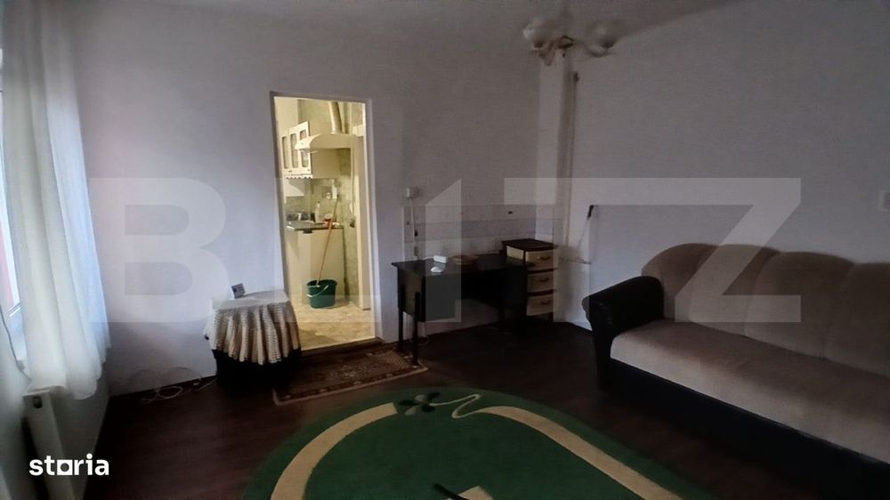 Casa de vanzare, 184 mp, zona Reghin