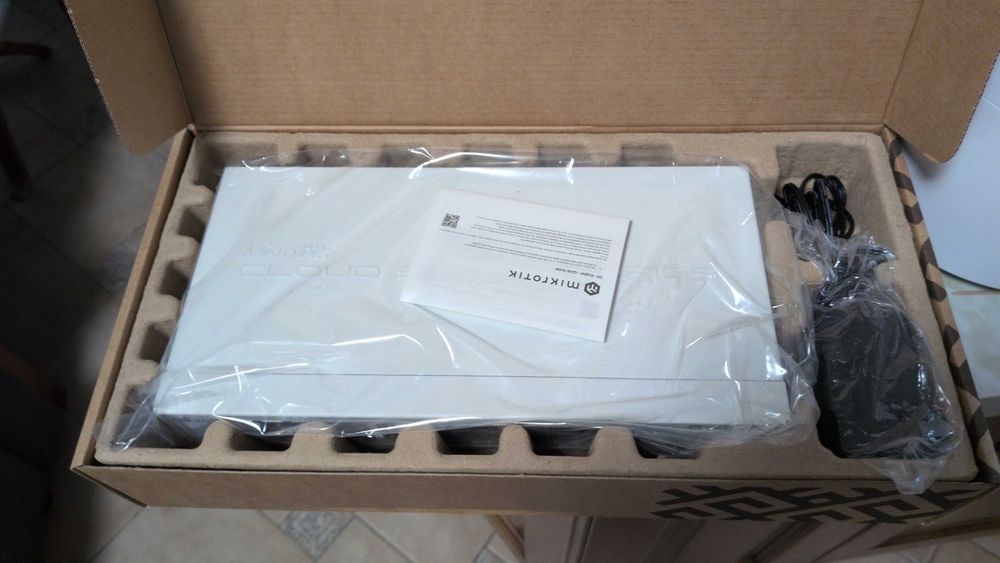 MikroTik CRS326-24G-2S+IN