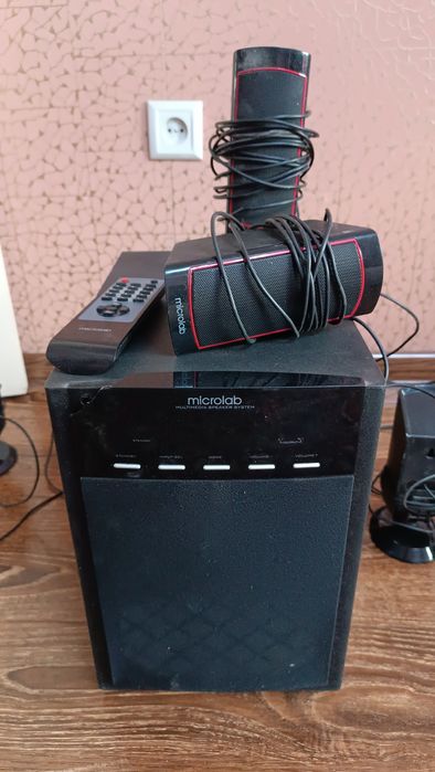 Сабвуфер, 5,1  microlab домашний кинотетр