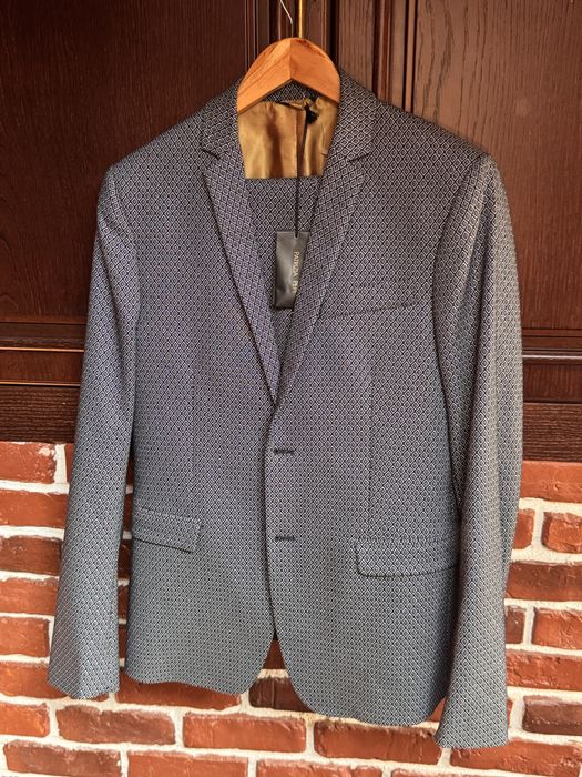 Нов мъжки костюм Patrizia Pepe