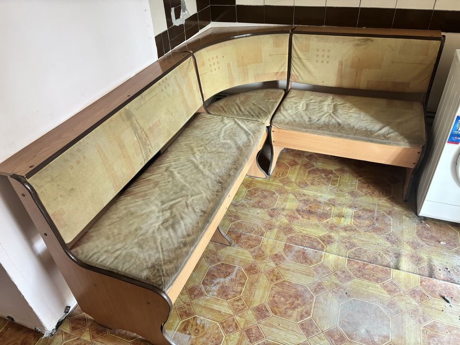 Уголок мебель кухонный