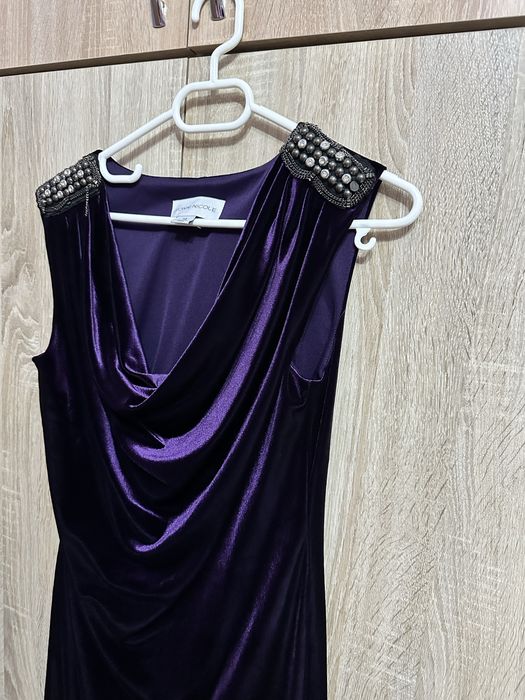 Дамски рокли различни модели