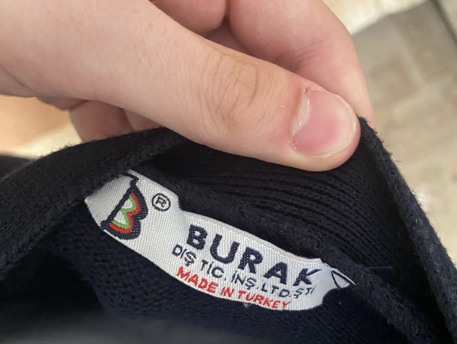 Продам кофту для школы/колледжа