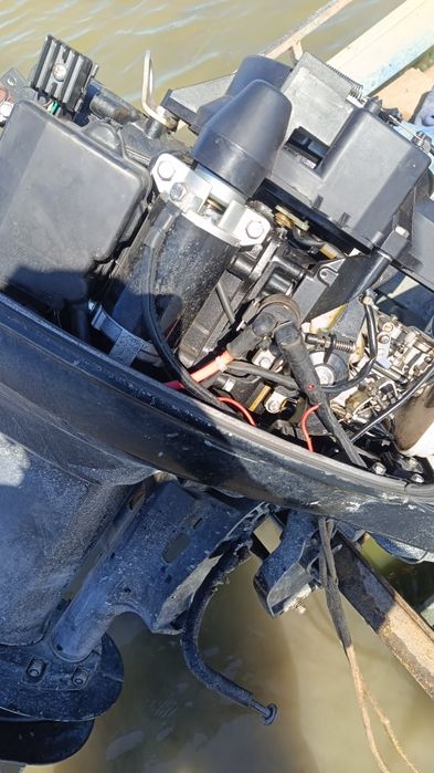 Лодка с мотором  продам