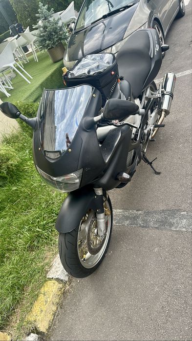 Honda vtr 1000 f sau schimb cu auto