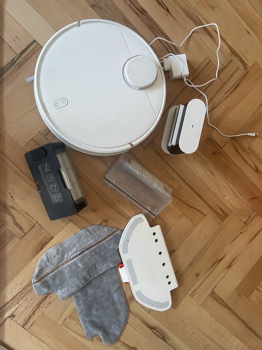 Прахосмукачка робот Xiaomi Mi Mop PRO