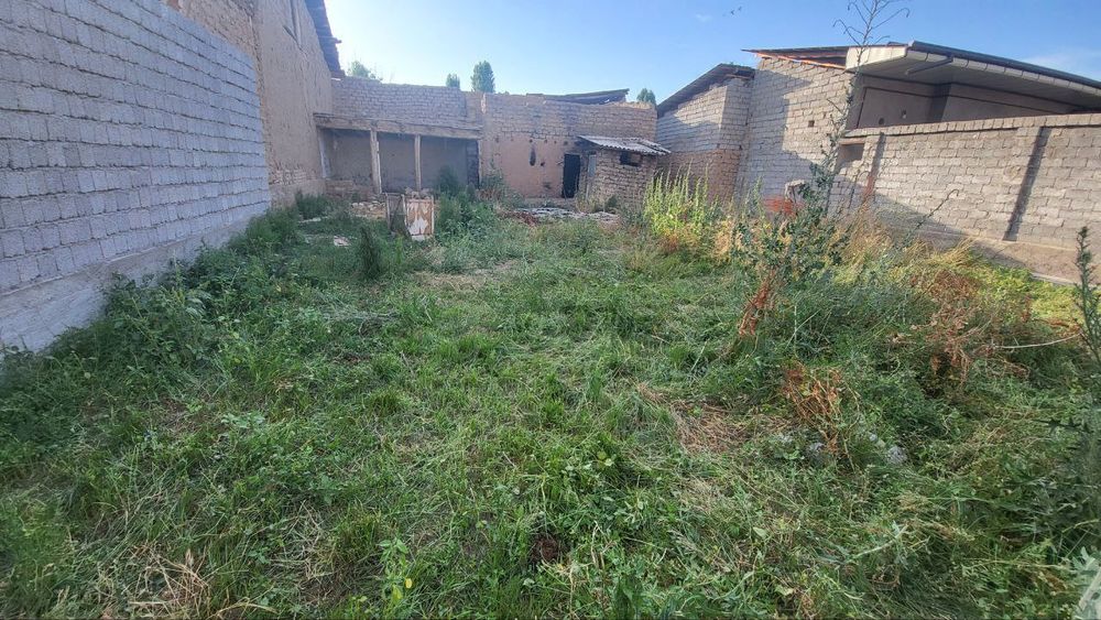 Yer sotiladi srochno kelishtirib bervoramiz