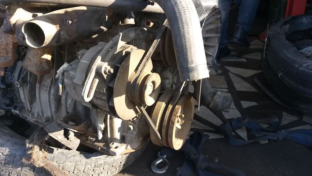 продам двигатель Змз 402