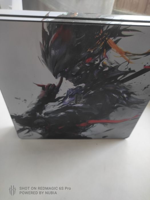 Продам play station 4 slim
