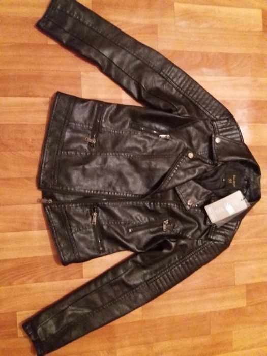 Продам куртку эко кожа