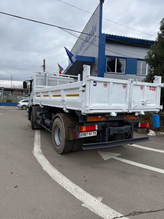 Vând autobasculanta Renault Premium