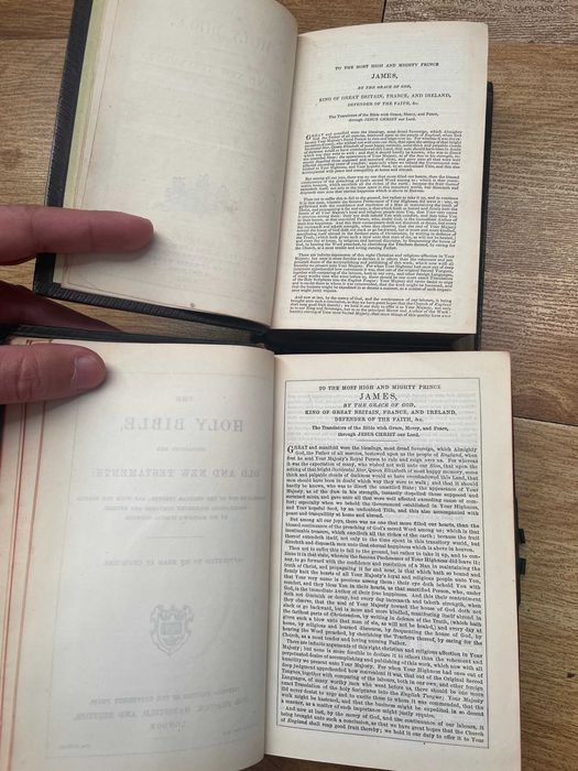 2 Biblii vechi + 2 carti rugaciuni ( Prayer Book ), engleza, an 1850