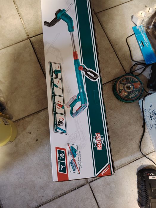 Акумулаторен тример за трева TOTAL, 20 V, без батерия