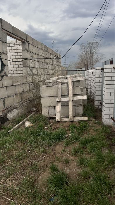 Не достроенный дом