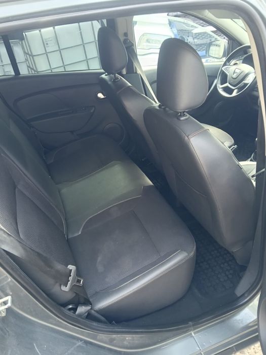 Dacia sandero stepway cutie automata 1.5 dci-2017-E6-full