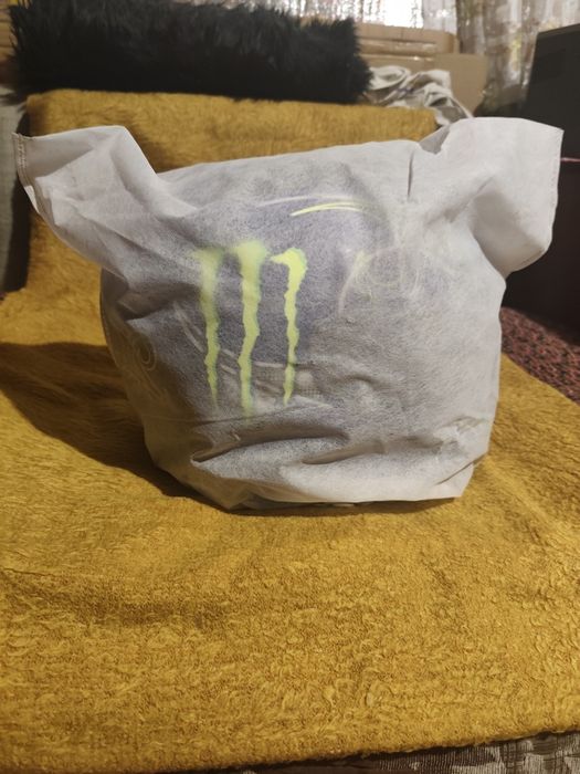 Продам мотошлем обсолютно новый