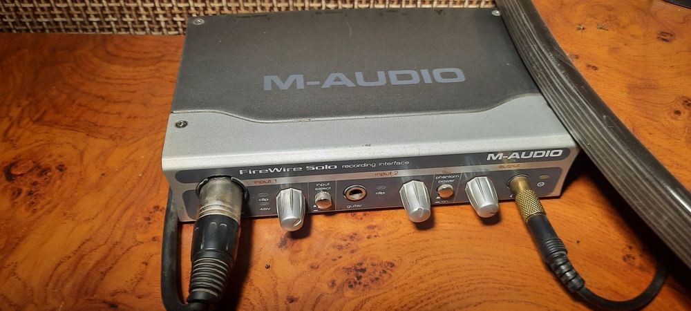 СРОЧНО Продам студиниы колонки комплект