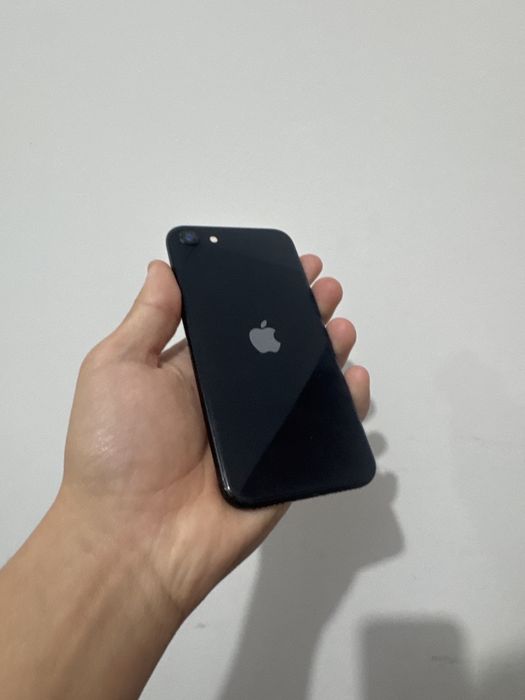 iPhone SE 3 64GB Midnight 83% АКБ