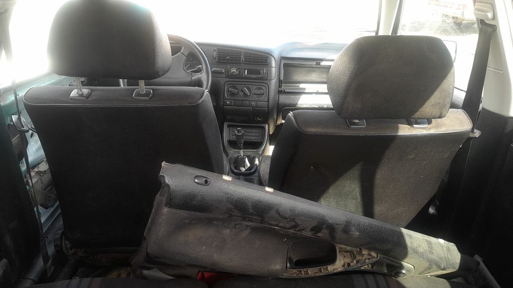 Продам гольф 3 на запчасти