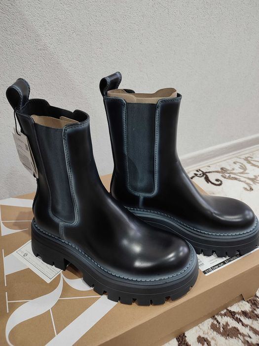 Продам мужские ботинки Zara