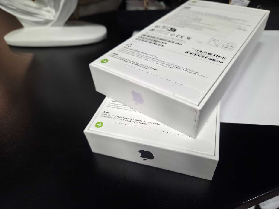 Hope Amanet P10/iPhone 17 256GB Black / Lavender - SIGILAT -