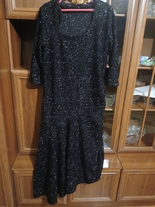 Продаются вечерние платья 48-52размера